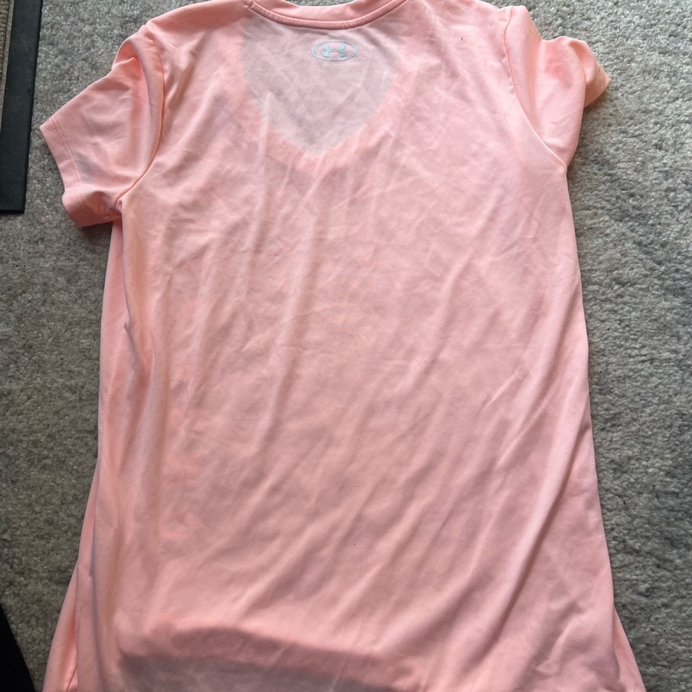 Under Armour Pink V Neck Athletic Workout T Shirt - Picture 4 of 4